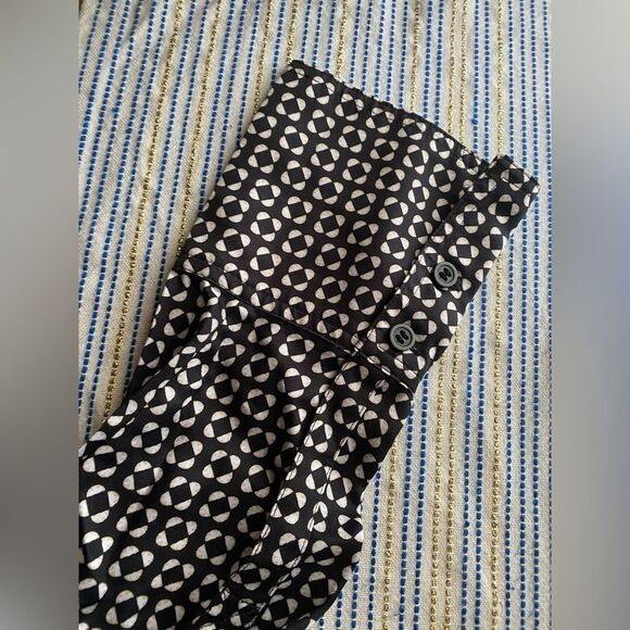 COS Maxi Dress Long Sleeve Black/ White Pockets Buttons Sz 4 - Picture 6 of 8